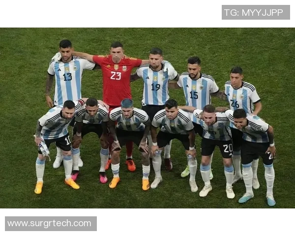 足球明星与好莱坞巨星的魅力交汇：运动与娱乐的完美融合之旅