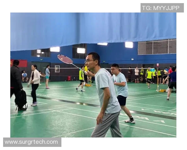 上海羽毛球队在选拔赛中以57分稳居积分榜首位展现强劲实力